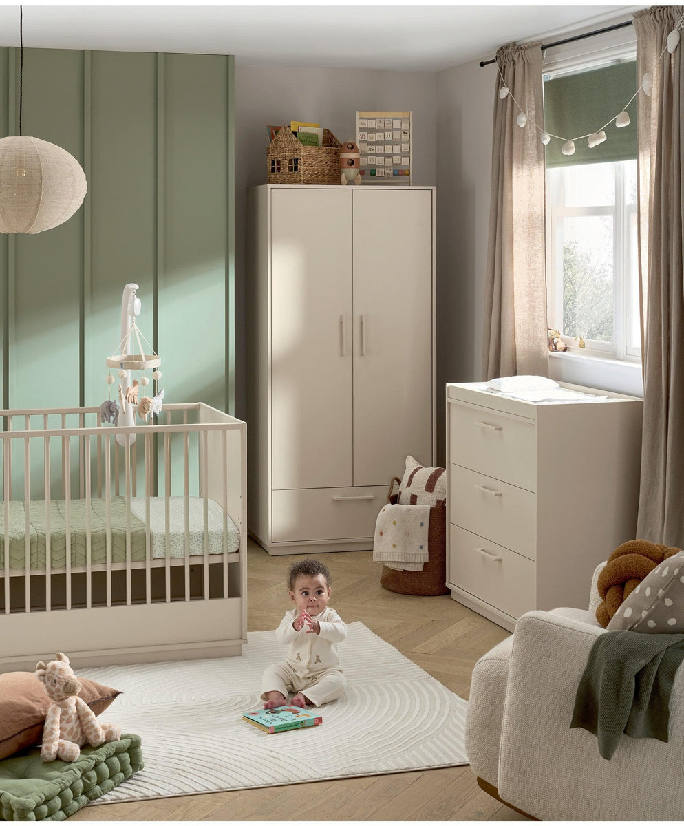 Little acorns 2025 nursery furniture sophia