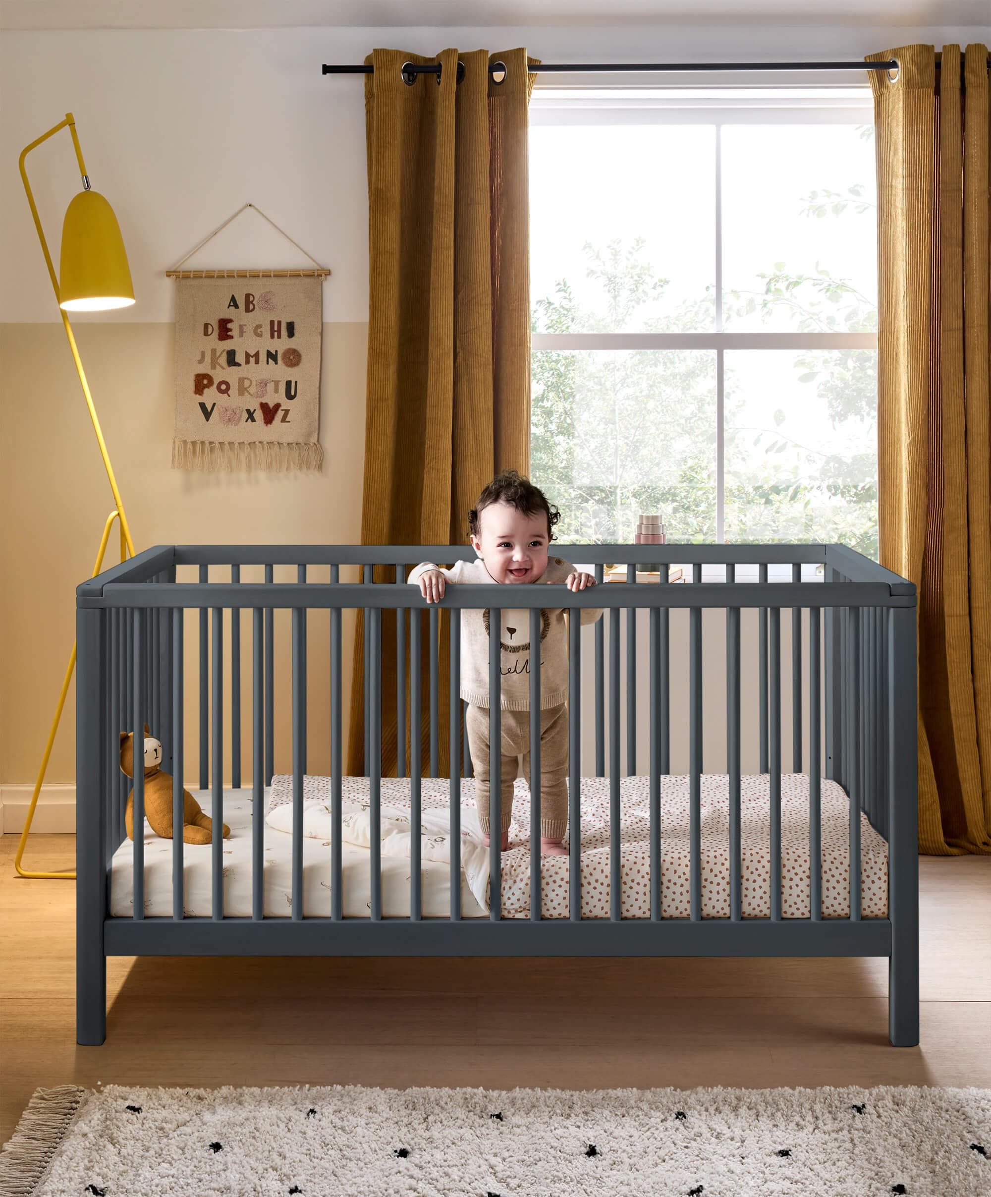 Mini cot 2025 mamas and papas