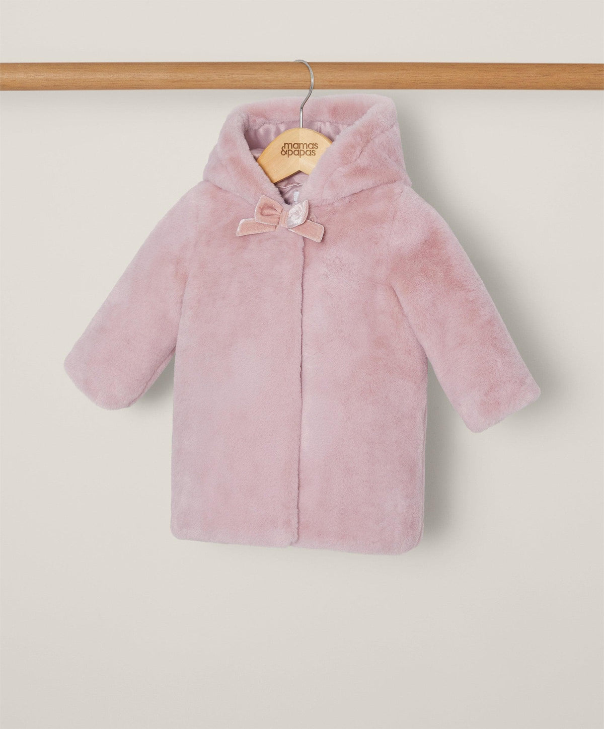 Little girl 2024 fur coats